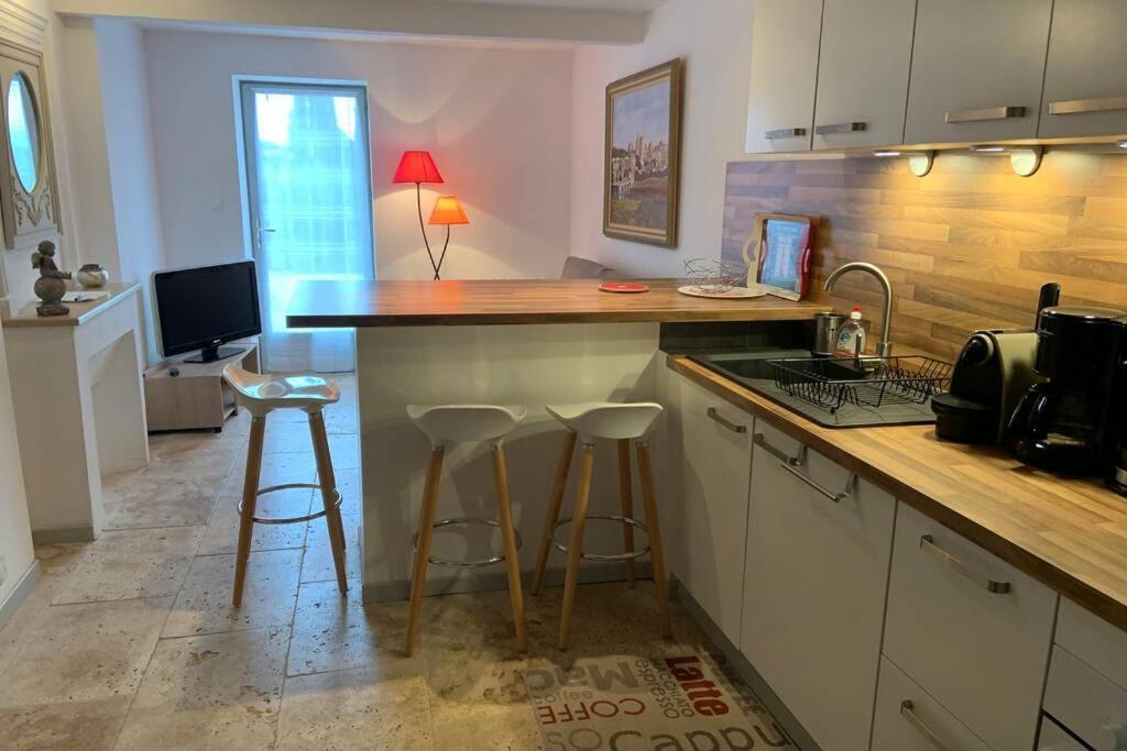 Mas 19E Entierement Climatise Avec Piscine A Usage Exclusif Roquemaure  Exteriör bild